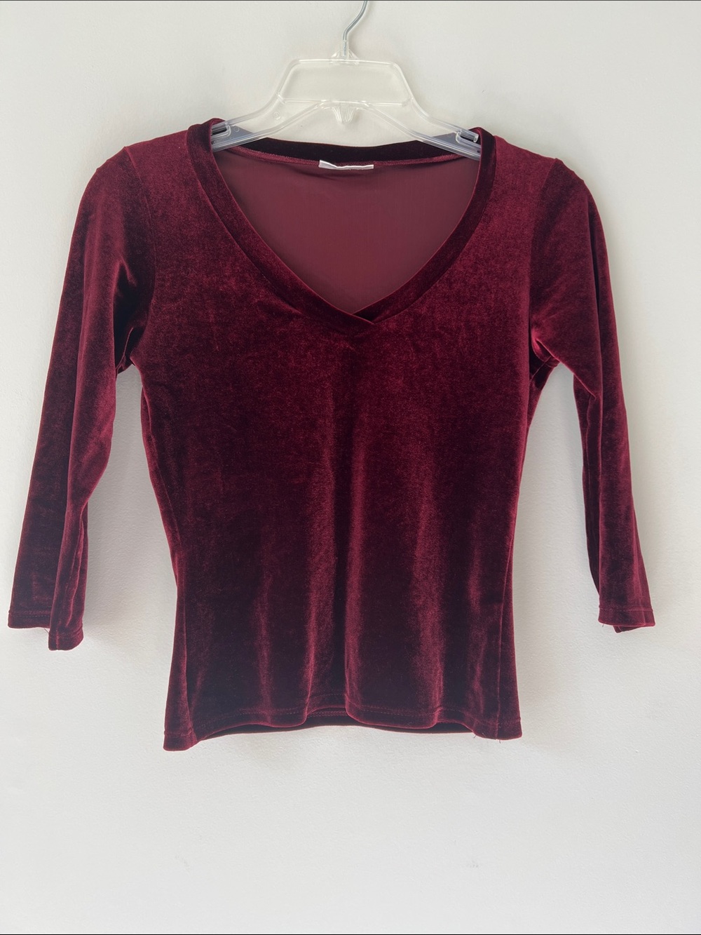 Women's Velvet V-Neck Long Sleeve Top - Wine